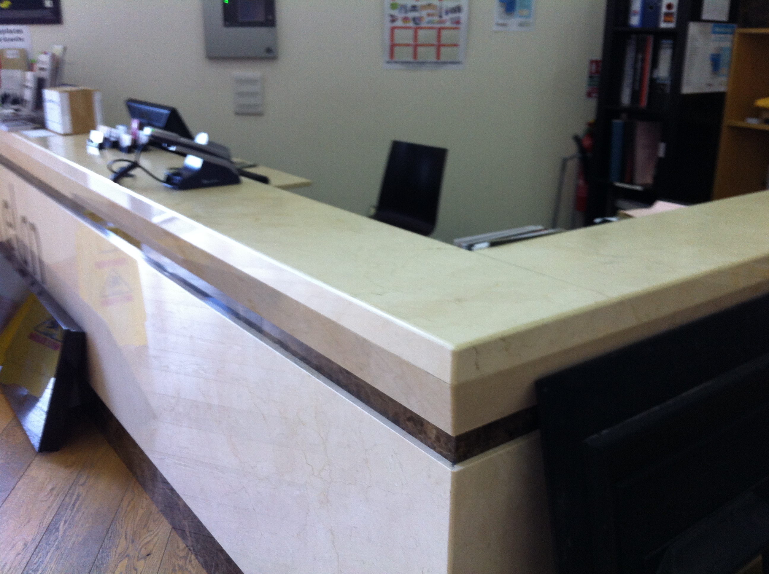 Creme Marfil Reception Desk